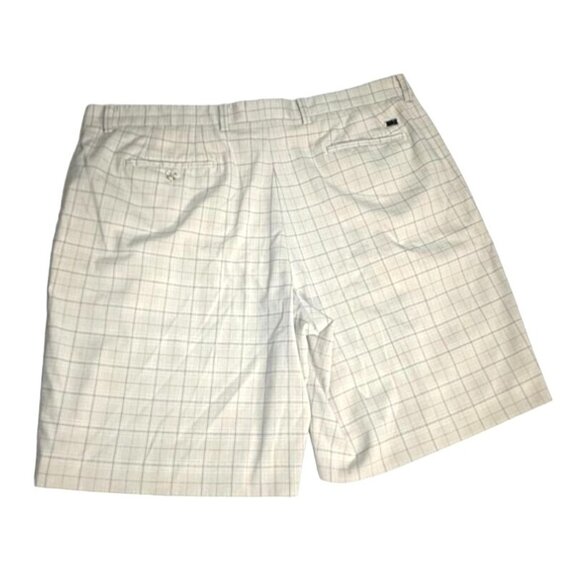 Tiger Woods Collection Plaid Shorts Men's Size 42 Beige Checkered Golf Casual - Picture 2 of 8